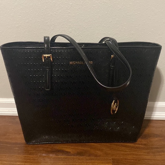 Michael Kors Jet Set Travel Tote - Picture 3 of 13